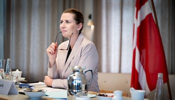 Dánska premiérka druhýkrát odložila vlastnú svadbu. Tentoraz pre summit Európskej únie