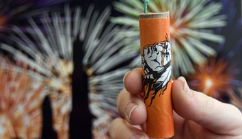 Desivý incident tri týždne pred Silvestrom: 14-ročnému chlapcovi v Bratislave explodovala v rukách pyrotechnika