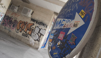 Grafity hyzdia centrum Žiliny. Mesto vyhlásilo zbierku, miestni ju vysmiali