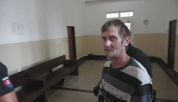 Alkohol a problémy vo vzťahu skončili tragédiou. Muža obvineného z vraždy svojej manželky poslal súd do väzby