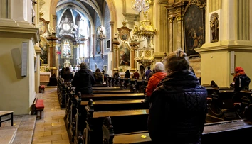 Katolíci na Slovensku slávia slávnosť Sedembolestnej Panny Márie