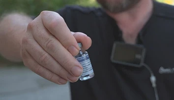Sľubujú viac svalov aj rýchlejšie chudnutie. Wellness peptidy zažívajú boom, odborníci však varujú pred následkami
