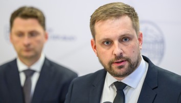 Reakcie na dohodu s lekármi: Vláda si kúpila čas, odkazuje opozícia. Ozvala sa aj Dolinková