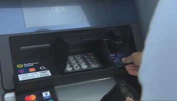 Bankomaty využívame čoraz menej. Aká bude budúcnosť výberov hotovosti?