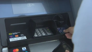 Bankomaty využívame čoraz menej. Aká bude budúcnosť výberov hotovosti?