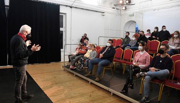 Na kultúru môže prísť 50 ľudí, podľa umelcov je to výsmech