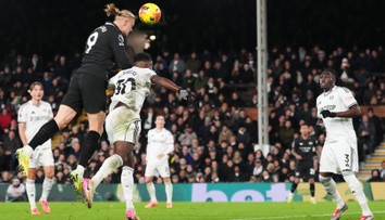 Haaland píše históriu Premier League, dosiahol jubilejný gól. Manchester City zvládol neuveriteľnú prestrelku