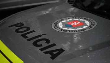 Dopravná nehoda na západe Slovenska. Cesta bola uzavretá