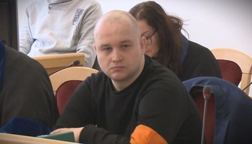 Na súde skúmali duševné zdravie muža, ktorý za bieleho dňa v Banskej Bystrici napadol nožom dve žiačky