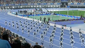 Obdivuhodné aj desivé. Roboty ukázali, ako sa zmenšuje hranica medzi strojom a človekom
