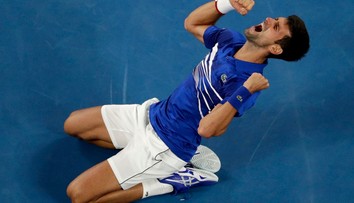 Novak vyučoval. Pozrite si, ako na Djokovičov triumf reagujú svetové médiá