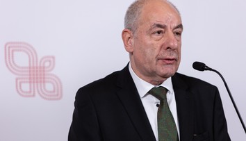 Tamás Sulyok od pondelka nebude maďarským prezidentom. Po podpise novely ústavy jeho mandát zanikne