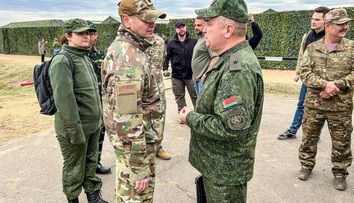 Otepľovanie vzťahov medzi Washingtonom a Minskom: Rusko-bieloruské manévre sledovali aj americkí dôstojníci
