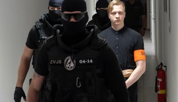 Útočník z gymnázia dnes sledoval video z krvavého miesta činu: „Hanbím sa za seba,“ vyhlásil