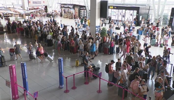 Lacné letenky lákajú Slovákov do sveta. Jedna destinácia zaznamenala šialený nárast