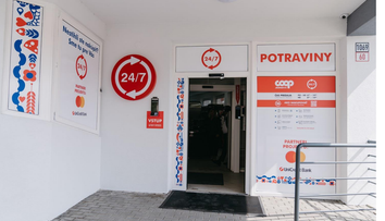 Známa sieť potravín zdvojnásobí počet nonstop predajní. Záujem je niektoré dni taký, že sa tvoria rady