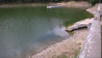 V jednom z najznámejších tajchov ubúda voda. Hladina je nižšia o viac než dva metre
