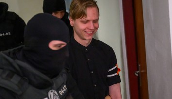 FOTO: Keď sudca čítal meno obete, obžalovaný sa usmieval. Začal sa súd s útočníkom zo Spišskej Starej Vsi