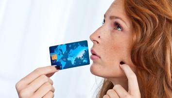 Za týždeň zjeme toľko mikroplastov, ako keby sme si naraz dali do pusy platobnú kratu