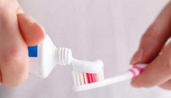 Slovenská dentálna hygienička varuje pred častou chybou. Môže viesť až k strate zubov
