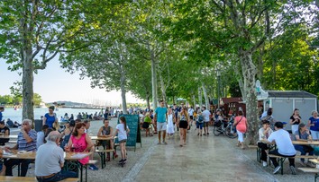 Balaton už nie je zárukou lacnej dovolenky. Mení sa na luxusnú destináciu, ktorú si bežný Maďar dovolí len ťažko