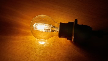Definitívny koniec halogénových žiaroviek. Od septembra sa už nebudú vyrábať