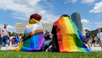 Prelomový verdikt pre LGBTI+: Štáty EÚ musia uznať manželstvá rovnakého pohlavia uzavreté v inom členskom štáte