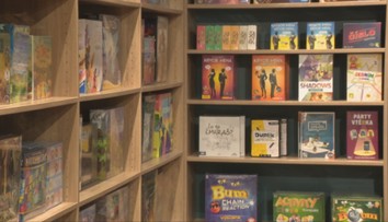 Nenápadne rozvíjajú logiku, jazyky či poznávanie sveta. Edukatívne spoločenské hry pre deti sú stále väčším hitom