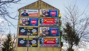 Kremeľ spustil dezinformačnú kampaň, aby pomohol Orbánovi zostať pri moci