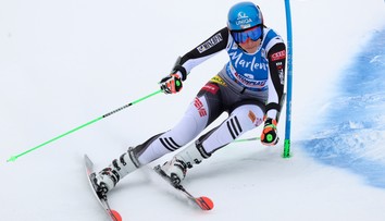 Vlhová v obrovskom slalome mimo elitnej desiatky, náskok v celkovom hodnotení sa zmenšil