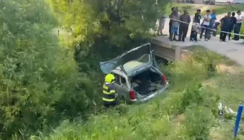 Desivá nehoda v Bôrke. Zranilo sa viacero ľudí, medzi nimi aj deti