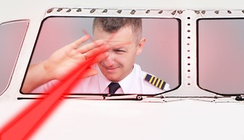 Lietadlo sa po vzlete muselo vrátiť na letisko do Londýna. Príčina je bizarná