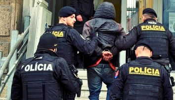 Rodinná tragédia na strednom Slovensku: Syna (27) obvinili z vraždy otca (†51), mal naňho zaútočiť sekerou