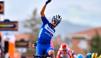 Suverén Alaphilippe obhájil triumf na Valónskom šípe, mizéria Sagana pokračuje