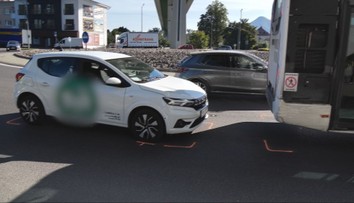 Taxikárka s vyše dvomi promile vrazila do autobusu. Tvrdí, že za všetko môžu kvapky