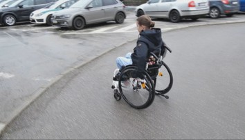 Po postrelení skončila na vozíku, dnes pomáha mestu. Kadetka Miška dostala novú prácu