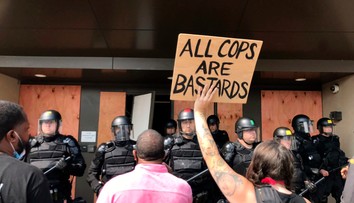 Afroameričan, ktorého polícia viackrát strelila do chrbta, je ochrnutý od pása nadol