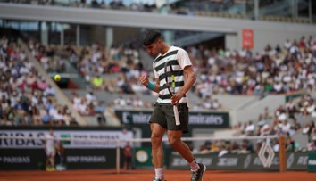 VIDEO: Carlos Alcaraz ukázal veľký charakter. V dôležitej chvíli zahral zázračný úder, bod však daroval súperovi