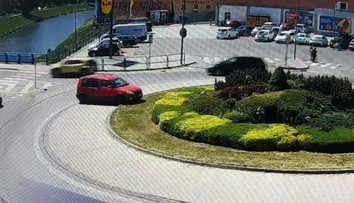 Alarmujúci príbeh z Kežmarku. Vodiči prechádzali okolo muža, ktorý bojoval o život