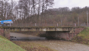 Most v Žiari nad Hronom uzavrú a zbúrajú ešte tento rok. Vodičov čakajú dlhé obchádzky