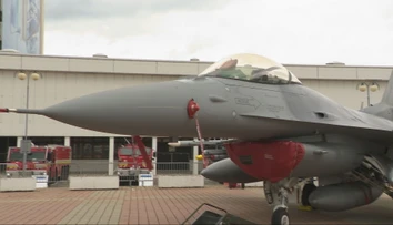 F-16, Black Hawk aj drony zo Slovenska. Bratislava ukazuje vojenskú techniku budúcnosti