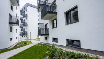 Kúpiť hneď alebo čakať? Expert radí, čo spraví pokles úrokov s cenami bytov