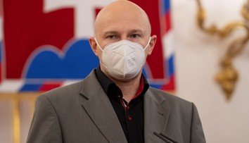 Účinnosť vakcín proti mutáciám koronavírusu ešte nie je jednoznačná, varuje virológ Klempa