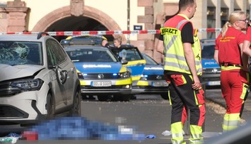 FOTO+VIDEO: Krvavá scéna v centre Lipska: Auto vrazilo do davu ľudí