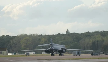 USA po odhalenom pokuse o teroristický útok stiahli všetky bombardéry zo základne RAF Fairford