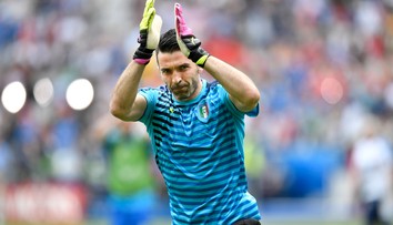 Legendárny Buffon potvrdil, že je výnimočný. Úctu mu vzdal francúzsky prezident