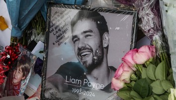 Pohreb speváka Liama Paynea (†31) sa uskutočnil po mesiaci. Prišli všetci členovia One Direction
