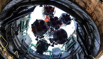 Rusi dokončili najsilnejší raketový motor na kvapalné palivo. Bude poháňať raketu Sojuz-5