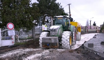 Levičania sa konečne dočkali. Cesty, ktoré ničili autá aj nervy vodičov, sa menia