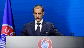 Ak pôjdeš kandidovať znova, budeš mať konkurenciu. Šéf UEFA poslal rázny odkaz Infantinovi